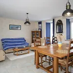 Maison En Bord De *