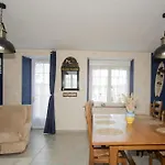 Prázdninový dům Maison En Bord De