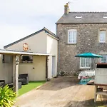 Maison En Bord De