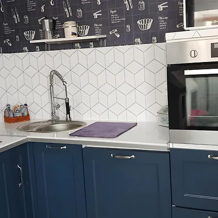 Maison En Bord De * Réville