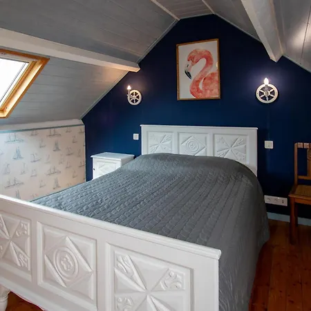 Maison En Bord De *