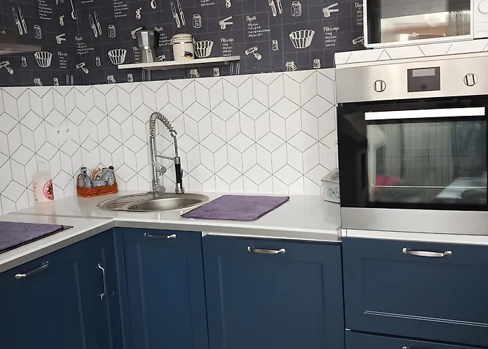 Maison En Bord De * Réville